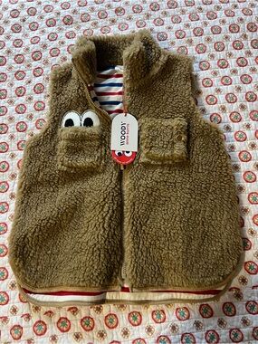 NWT Woody x Anne Kurris - Unisex Teddy Fleece Belgium Kid’s Vest size 10